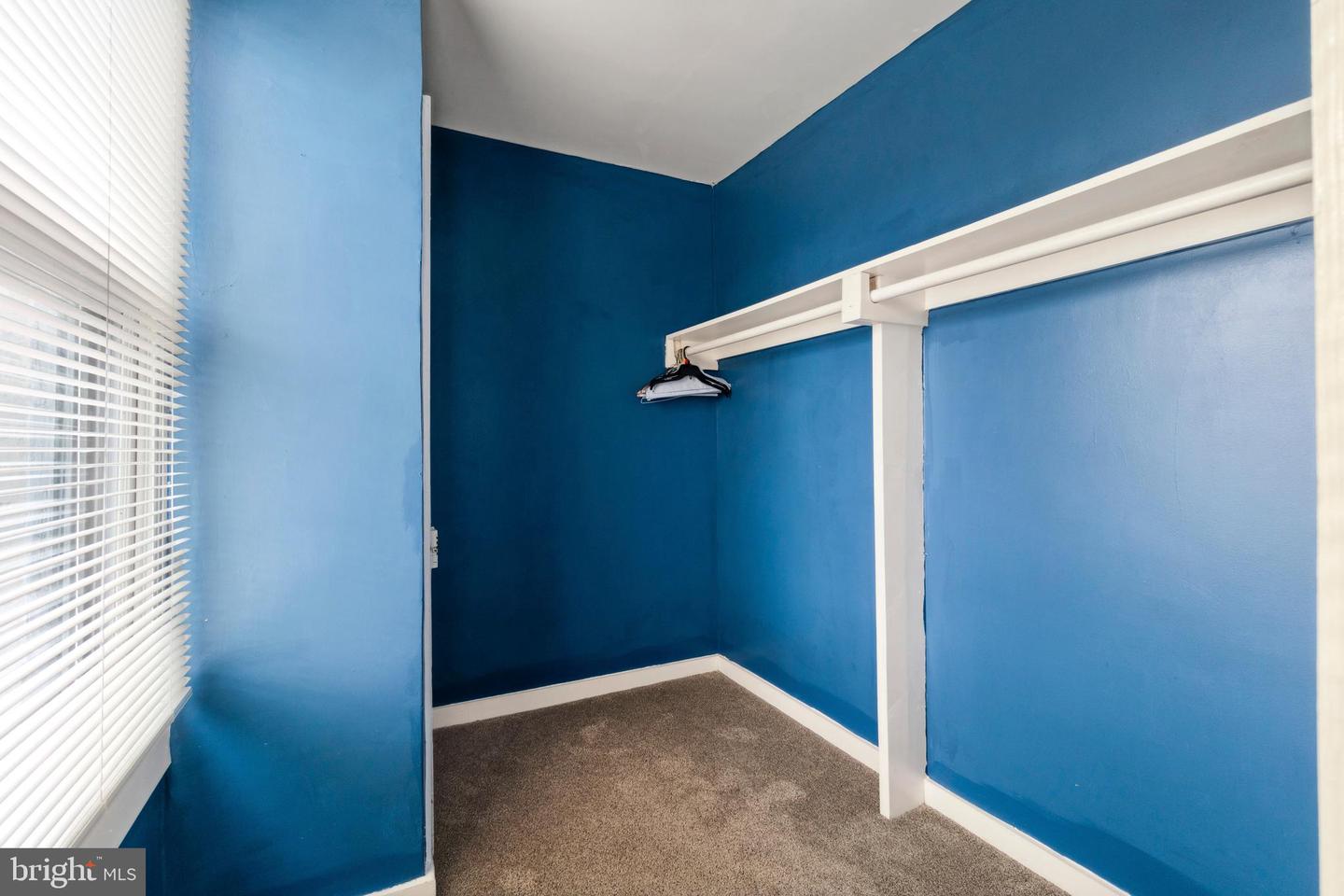 1822 Fleet St Property Photo 28