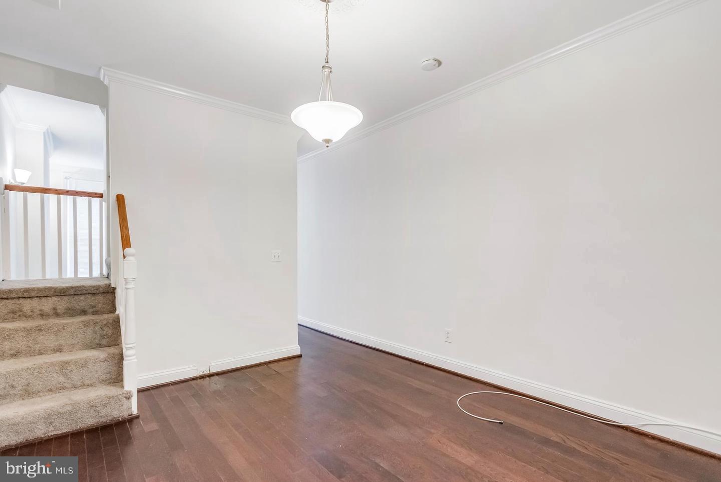 218 N Glover St Property Photo 7
