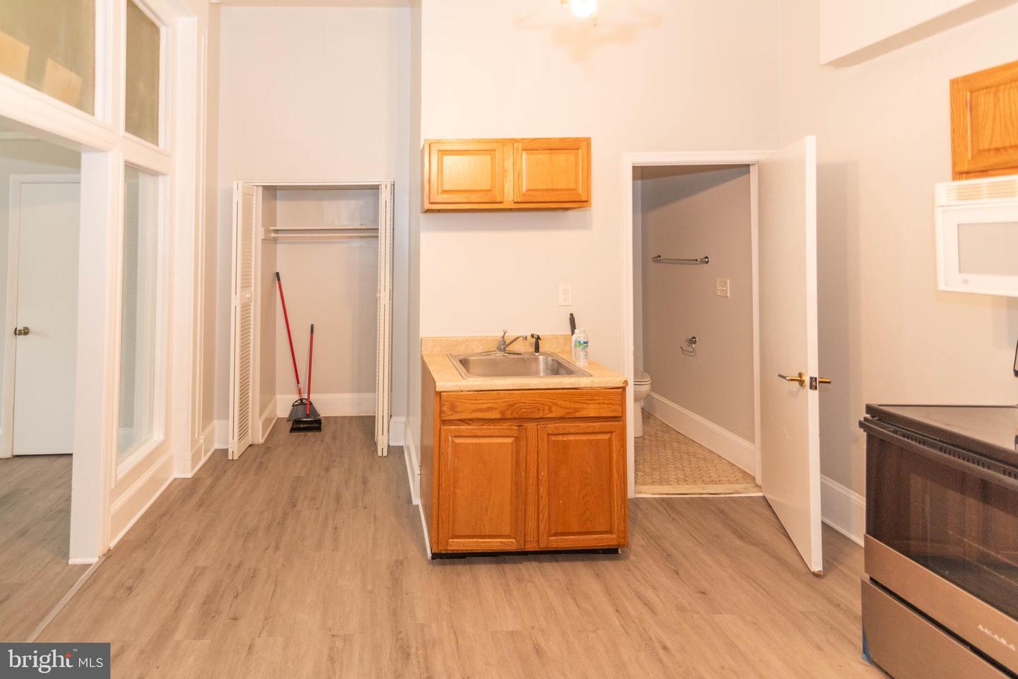 312 N Paca St Property Photo 5