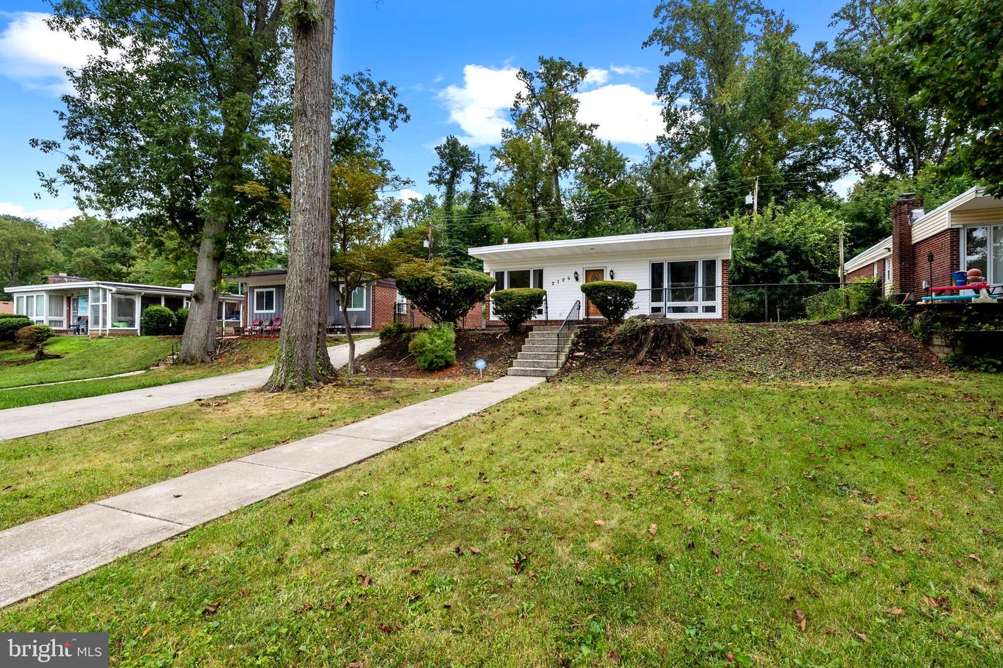 2705 Glen Ave Property Photo 2