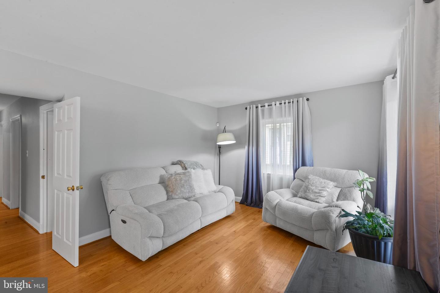 2705 Glen Ave Property Photo 5