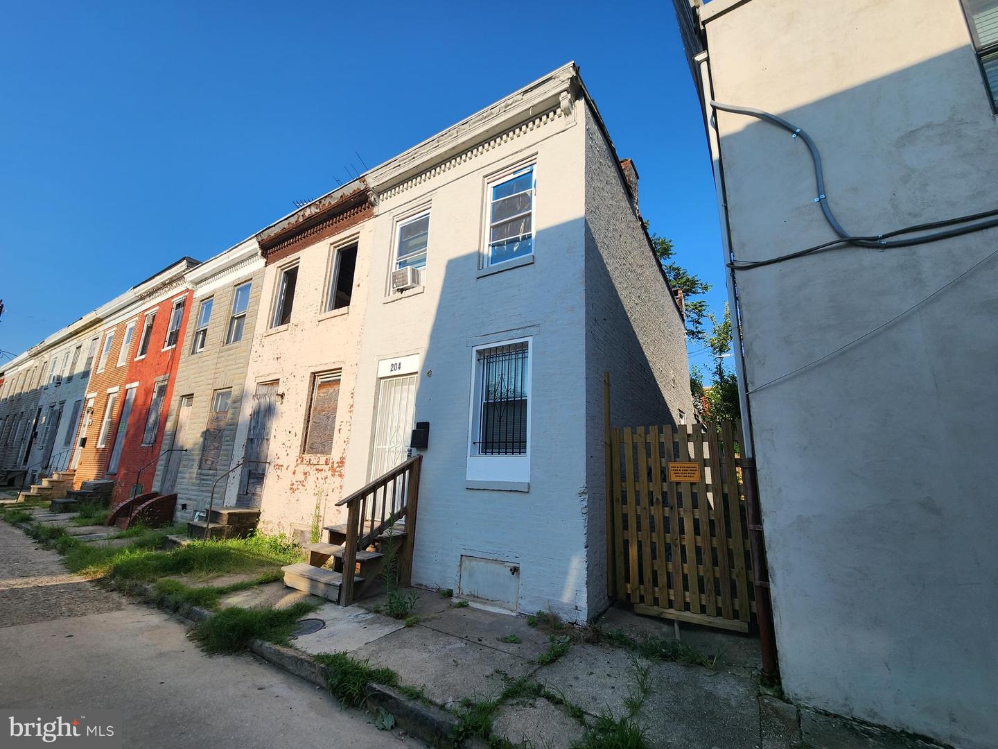 204 S Vincent St Property Photo 2