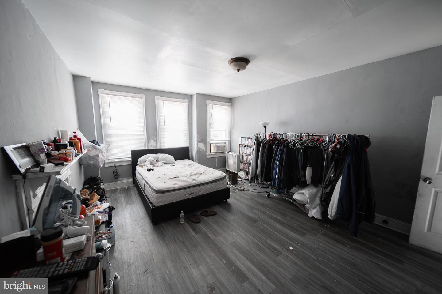 2869 Woodbrook Ave Property Photo 8