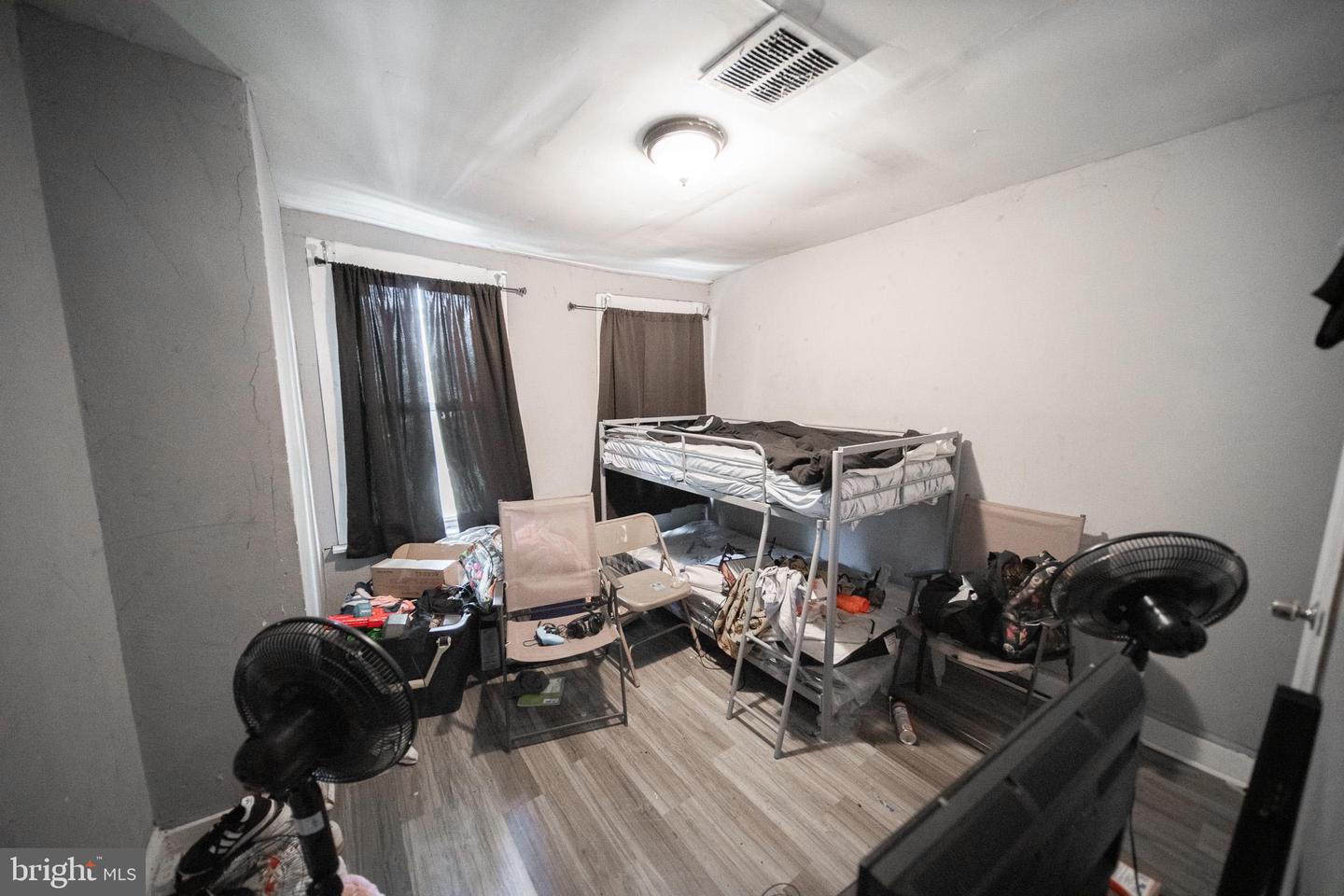 2869 Woodbrook Ave Property Photo 10