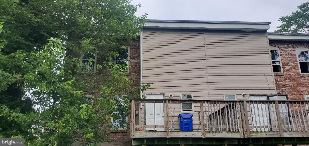 1013 Poplar Grove St Property Photo 15