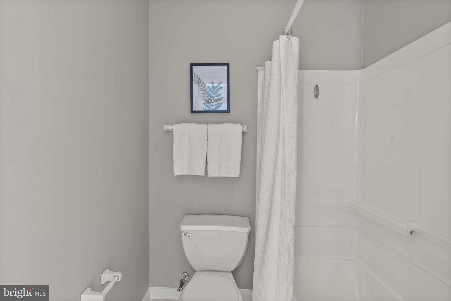 113 W Clement St Property Photo 23