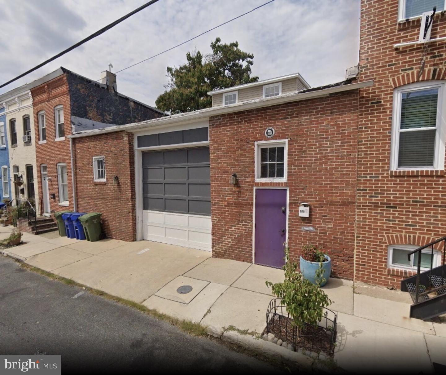 858 Carroll St Property Photo 1