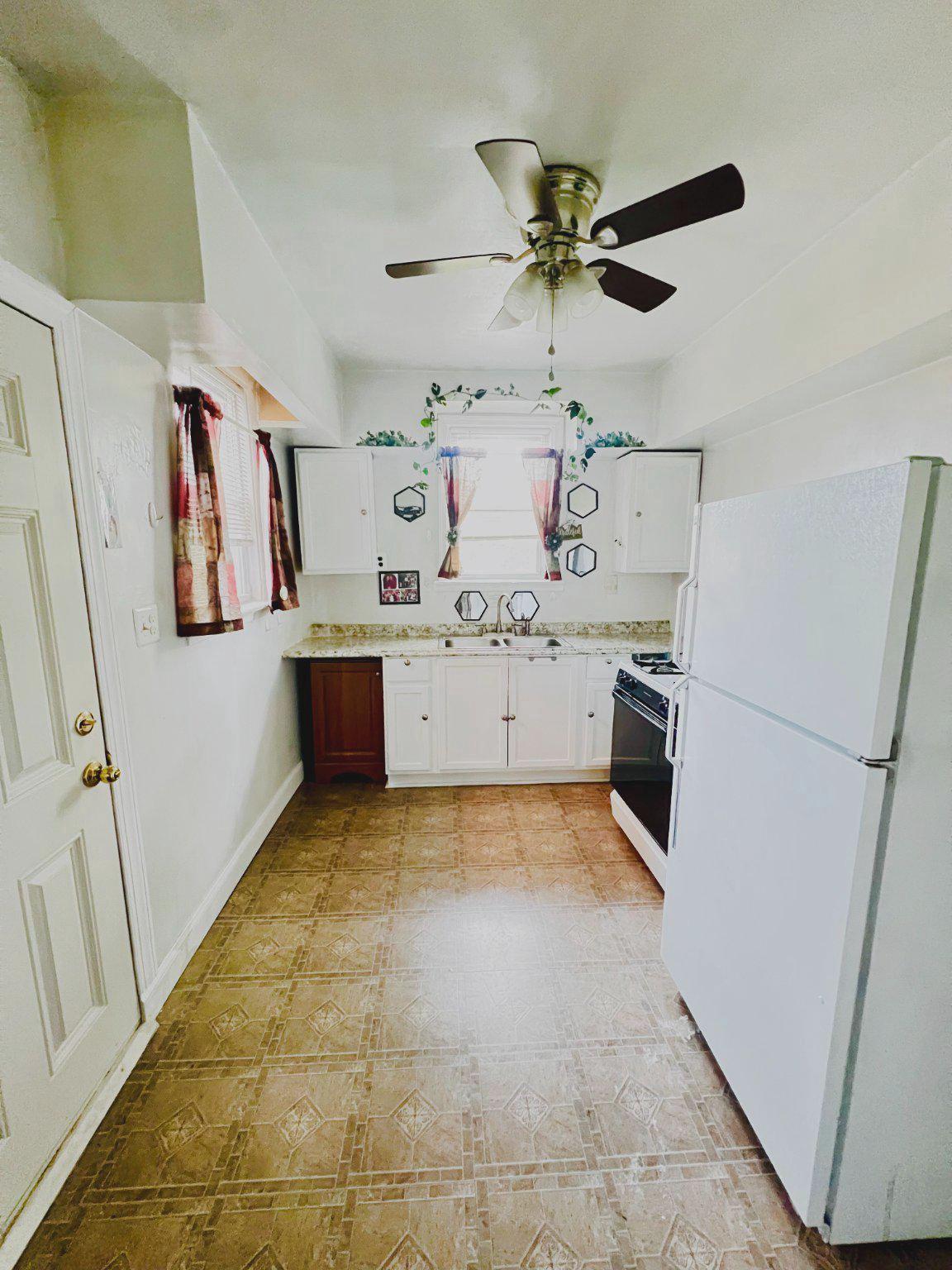 4717 Frederick Ave Property Photo 7