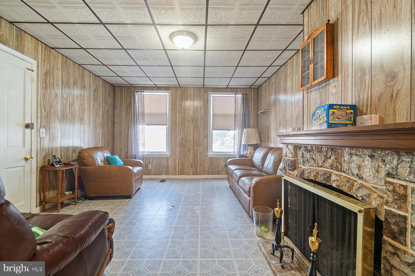 1725 Hollins St Property Photo 4