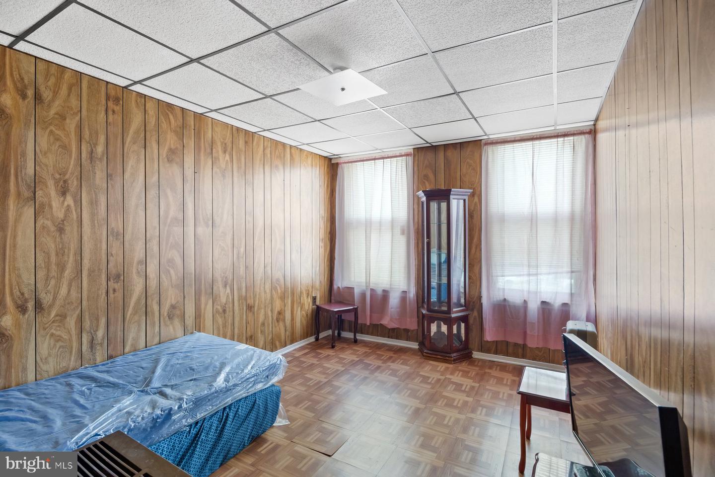 1725 Hollins St Property Photo 27