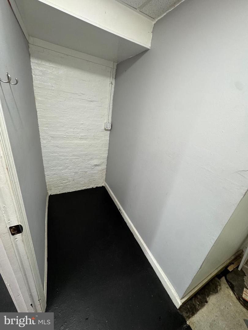 1013 N Charles St Property Photo 4