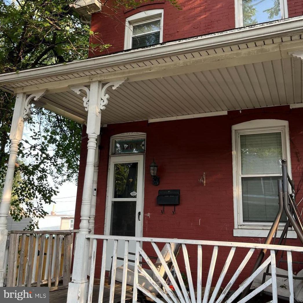 1503 ELMTREE Property Photo 1