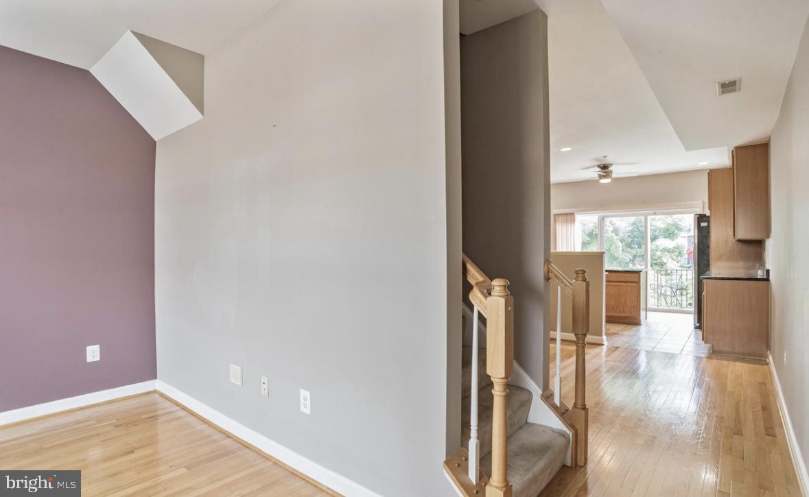 111 N CHESTER ST Property Photo 1