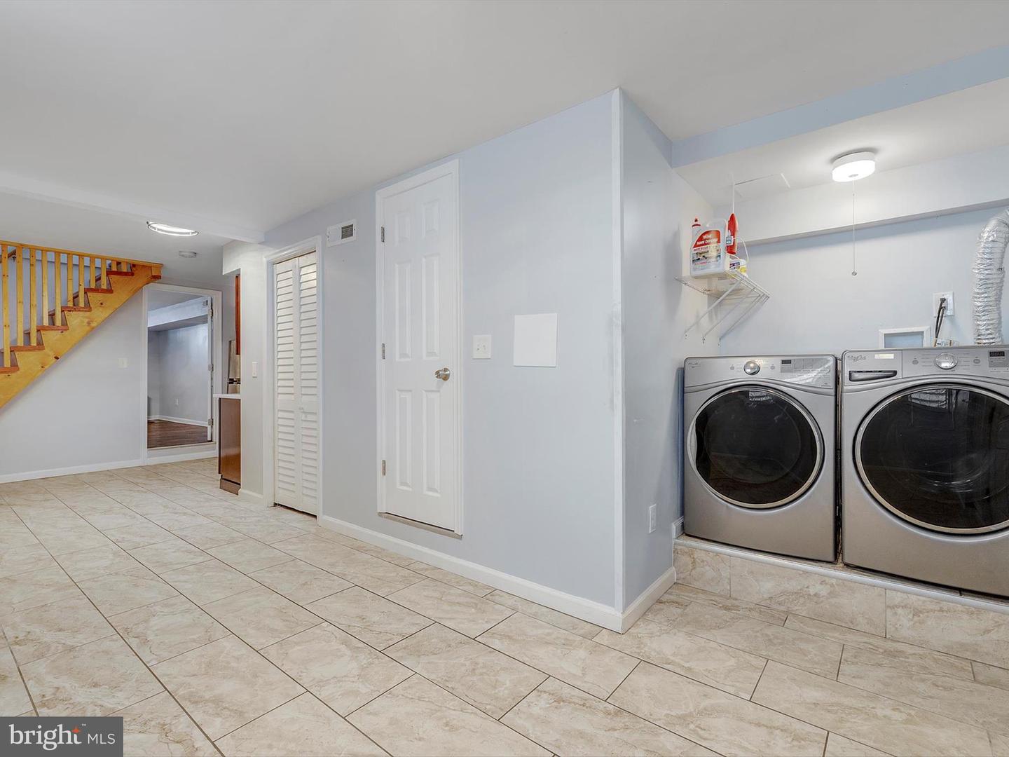 1713 E Lafayette Ave Property Photo 27
