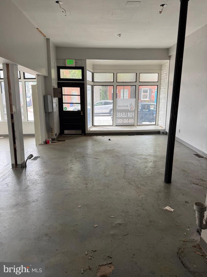 2001 Fleet St Property Photo 2