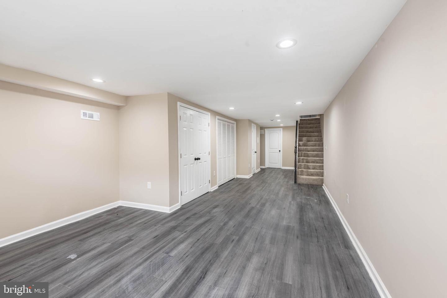 1713 N Bond St Property Photo 19