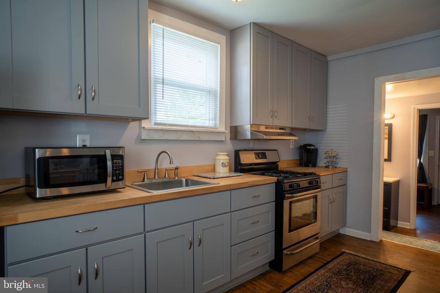 4415 Fairhaven Ave Property Photo 8