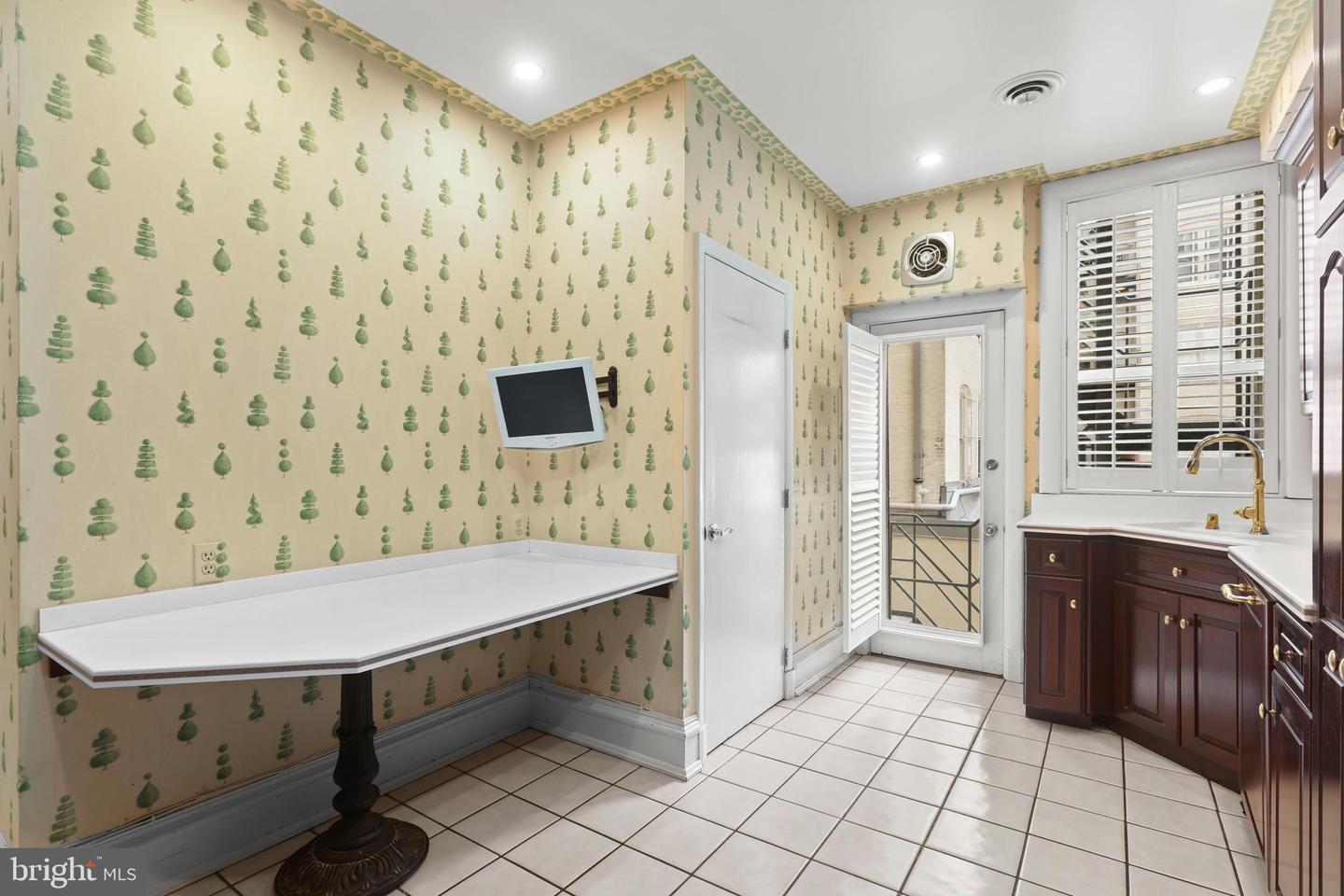 700 Washington Place #2d Property Photo 23