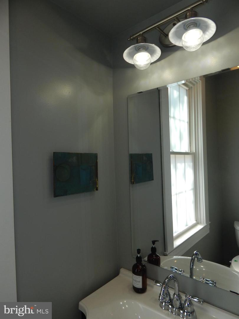 241 S Exeter St Property Photo 18