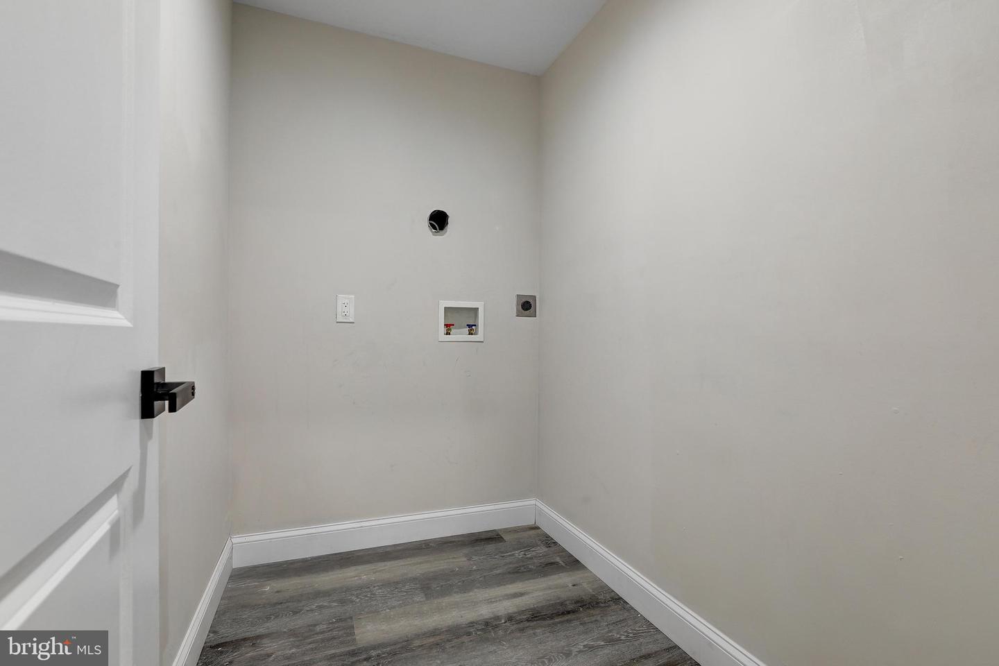 505 Mccabe Ave Property Photo 23