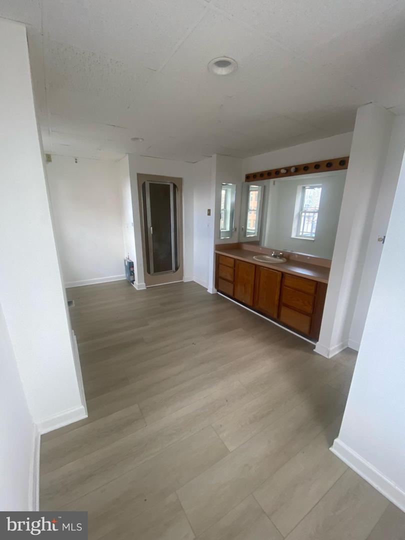 1733 Maryland Ave Property Photo 12