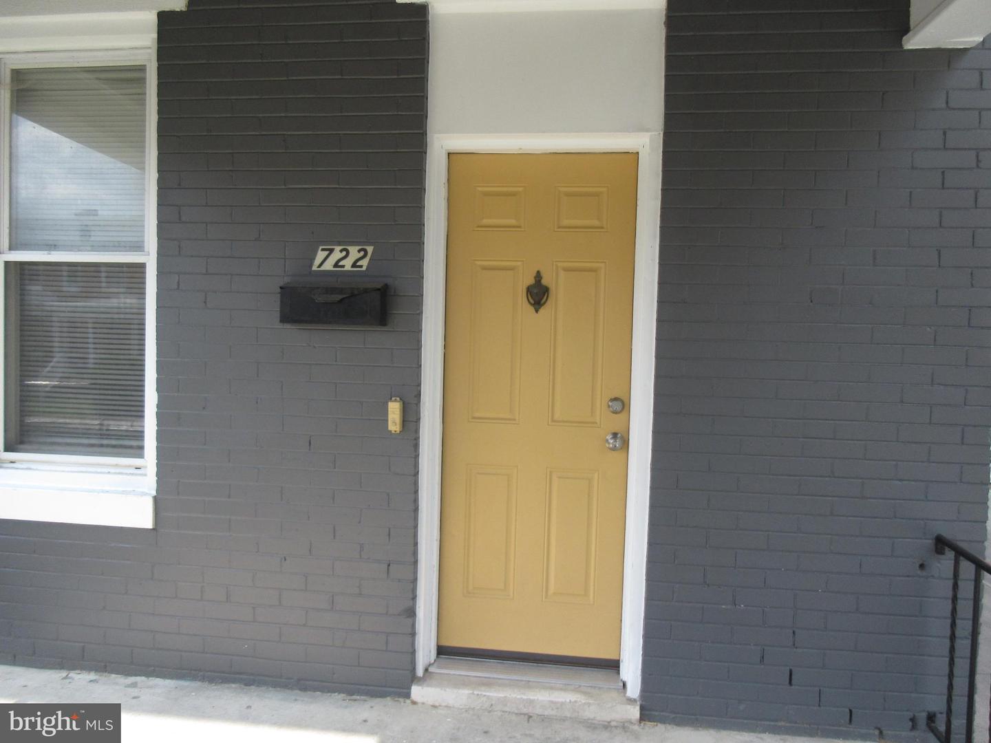 722 N Edgewood St Property Photo 5