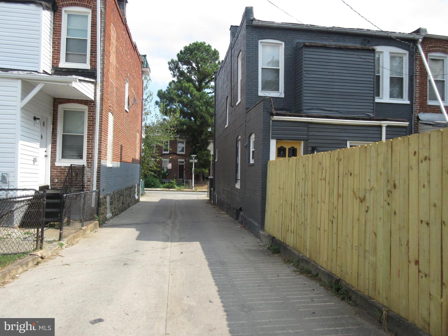 722 N Edgewood St Property Photo 16