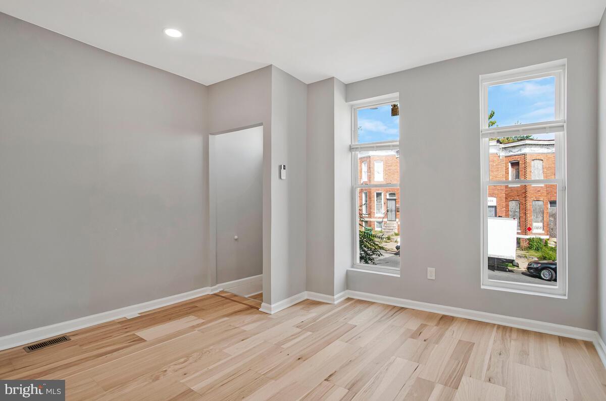 2505 Hollins St Property Photo 8