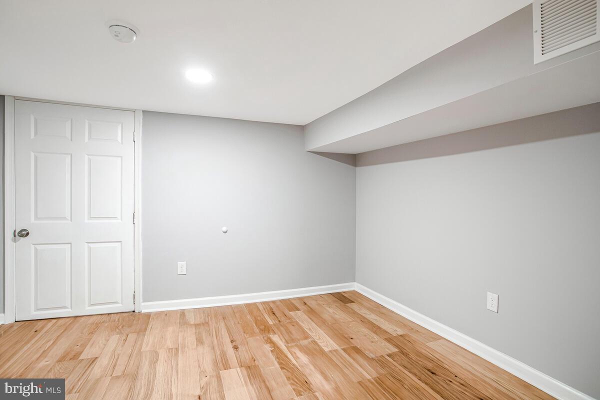 2505 Hollins St Property Photo 29