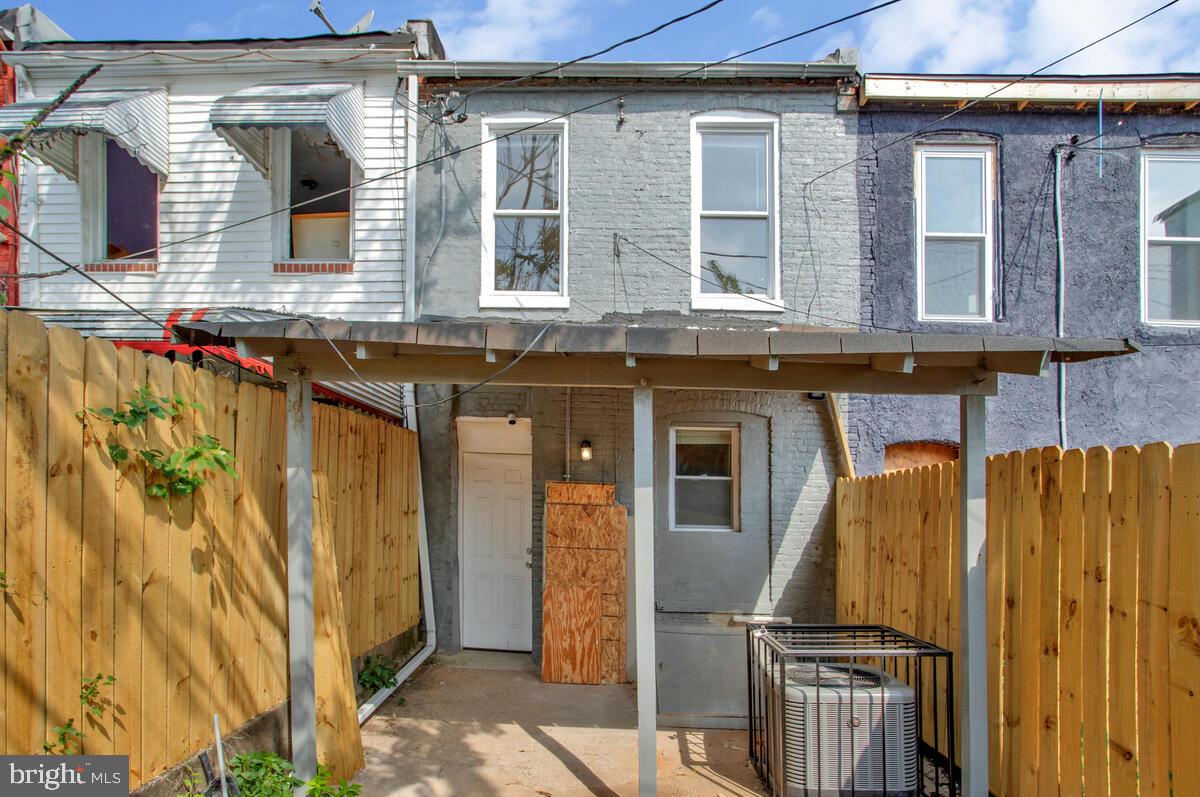 2505 Hollins St Property Photo 35