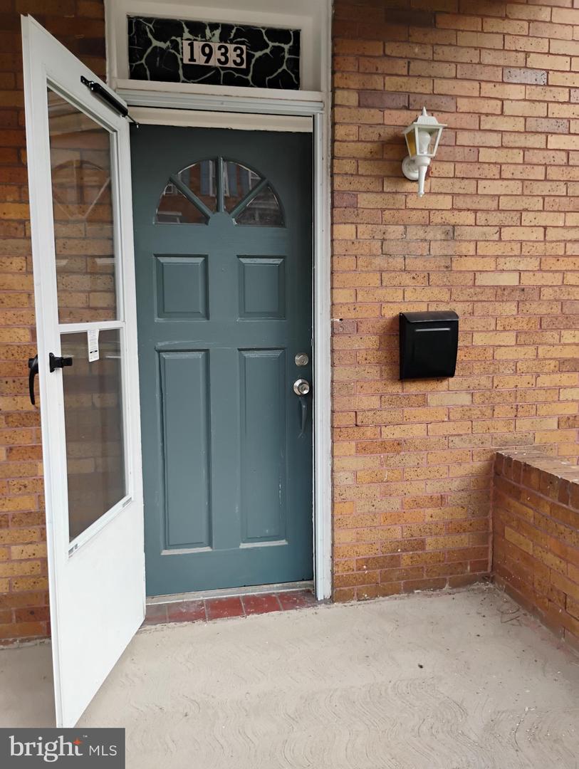 1933 Griffis Ave Property Photo 2