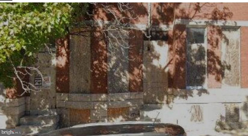 1910 W LANVALE ST Property Photo 1