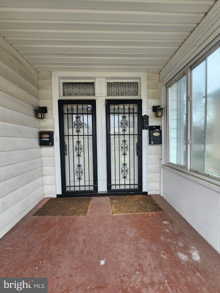 3701 Barrington Rd Property Photo 3