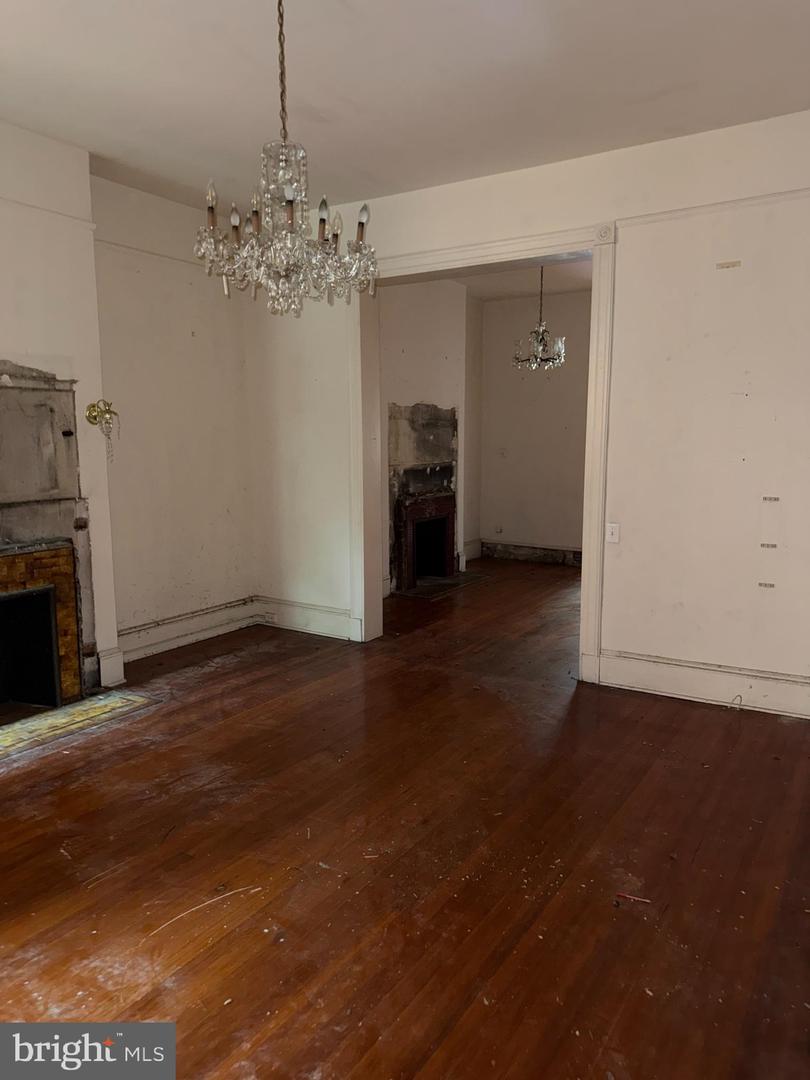 2036 Park Ave Property Photo 4