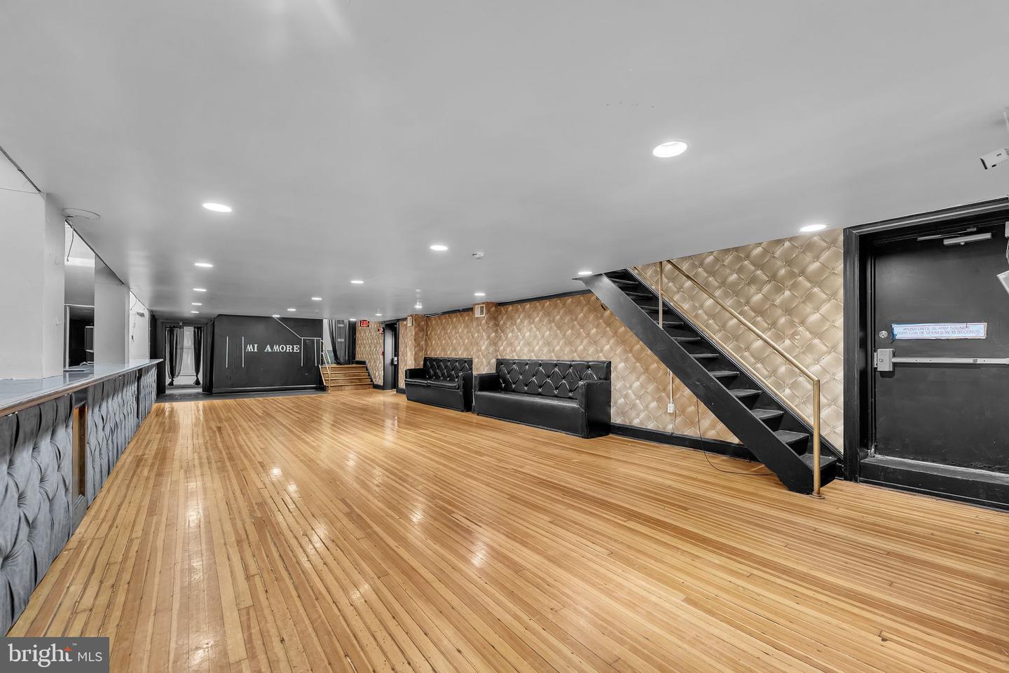 518 N Charles N N Property Photo 13