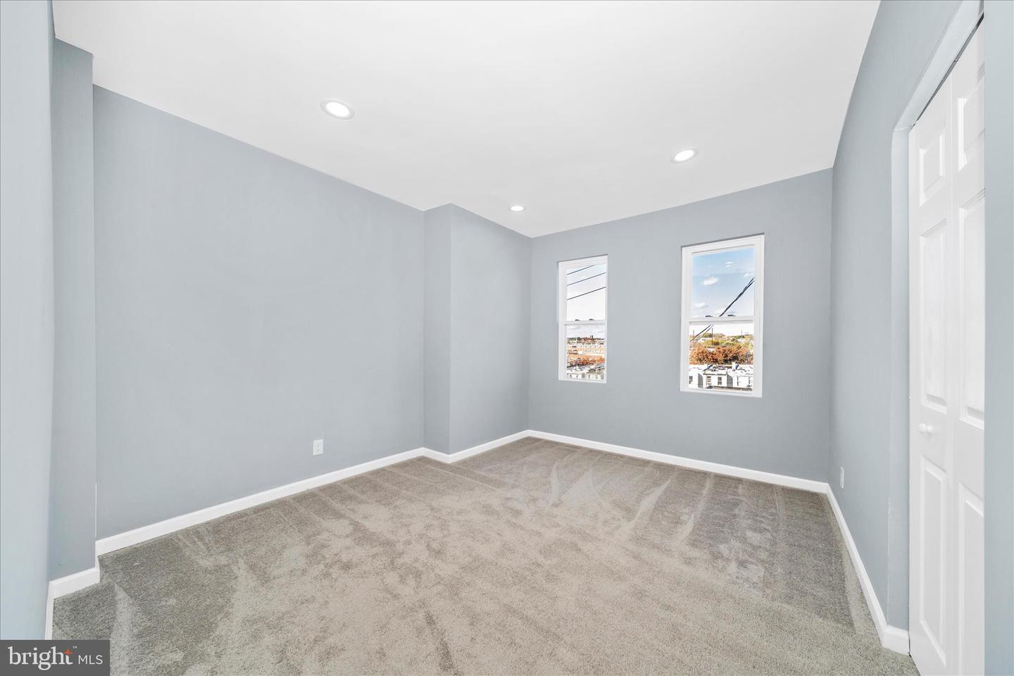2224 W Fayette St Property Photo 3