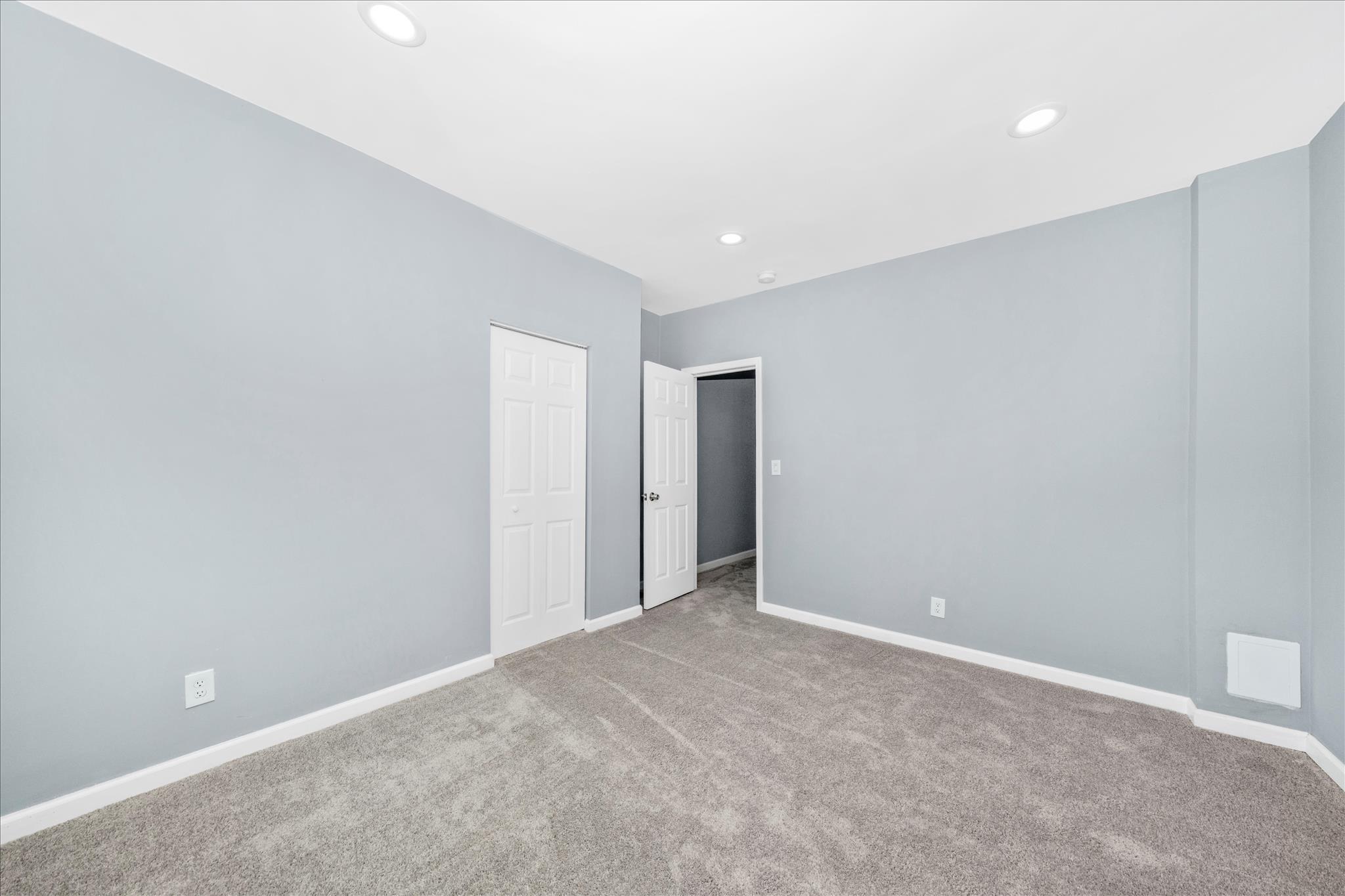 2224 W Fayette St Property Photo 5