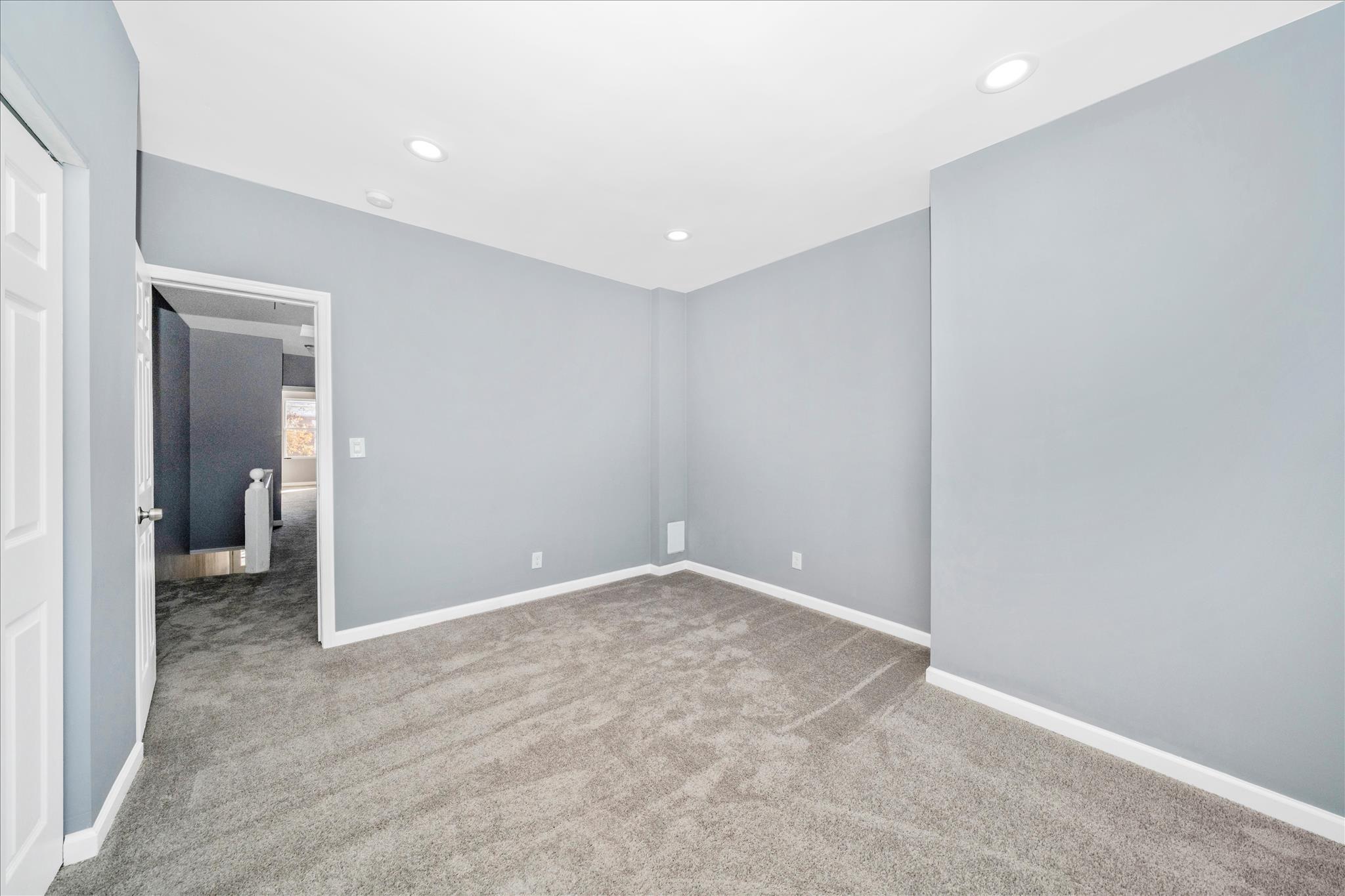 2224 W Fayette St Property Photo 6