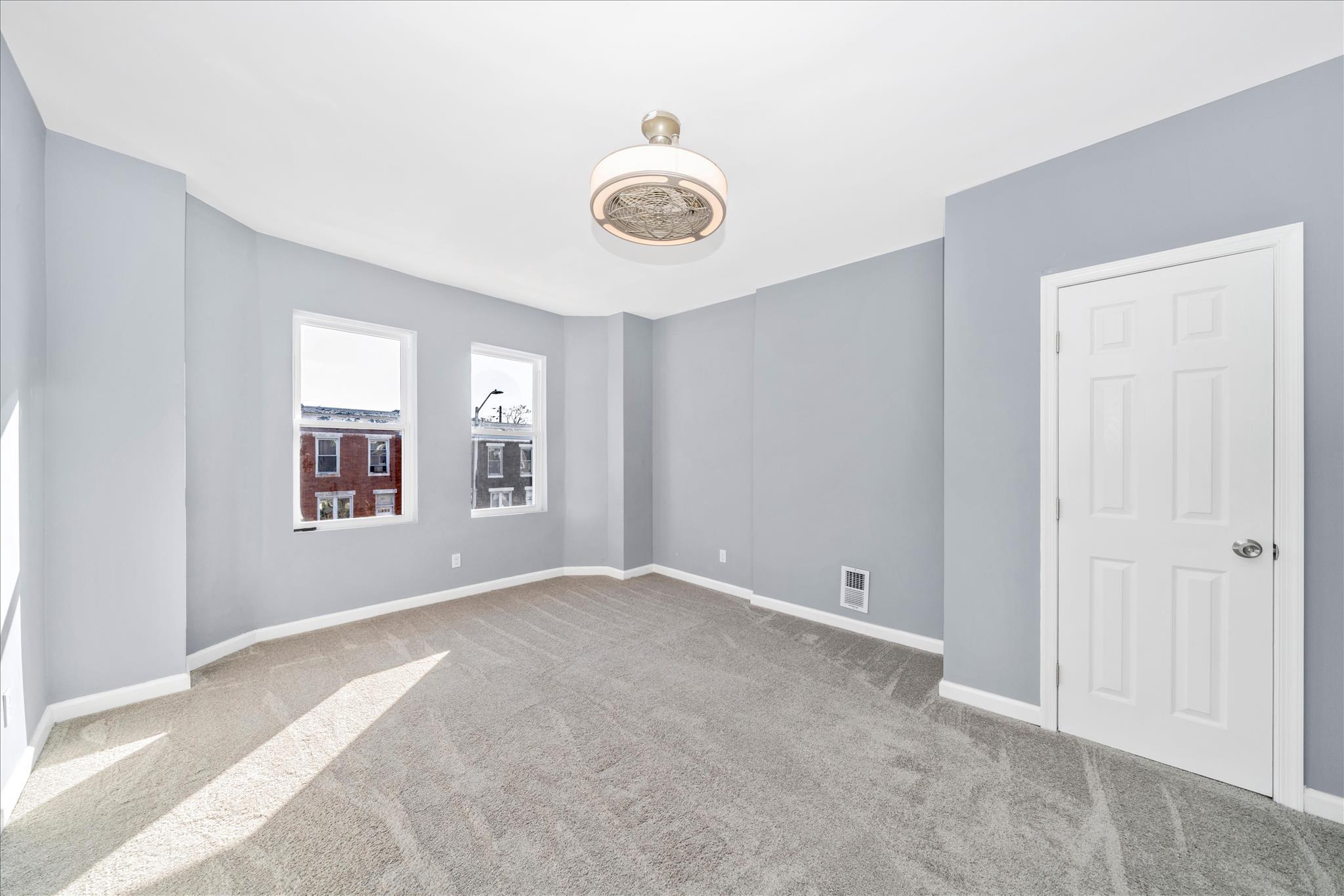 2224 W Fayette St Property Photo 7