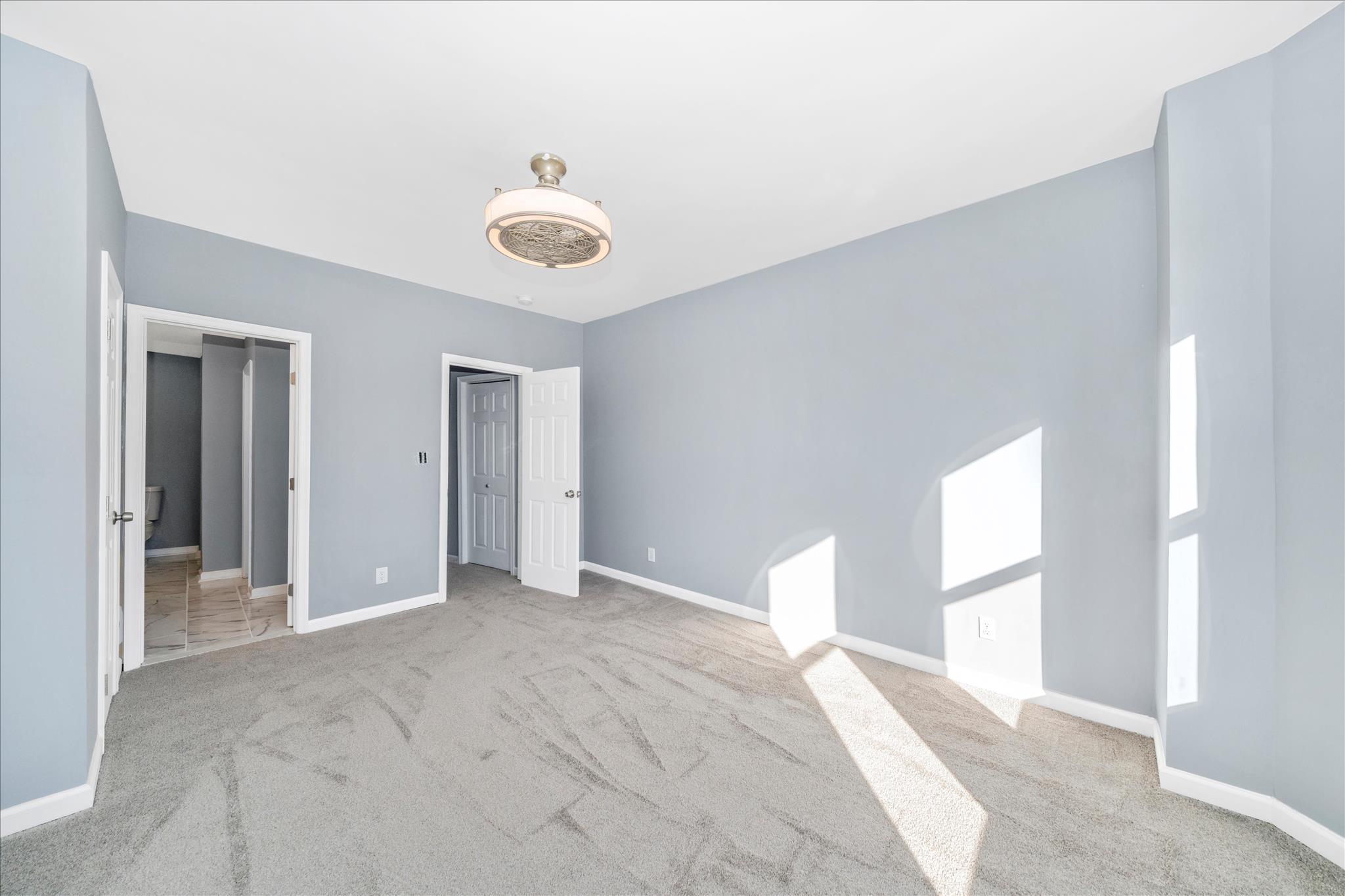 2224 W Fayette St Property Photo 9