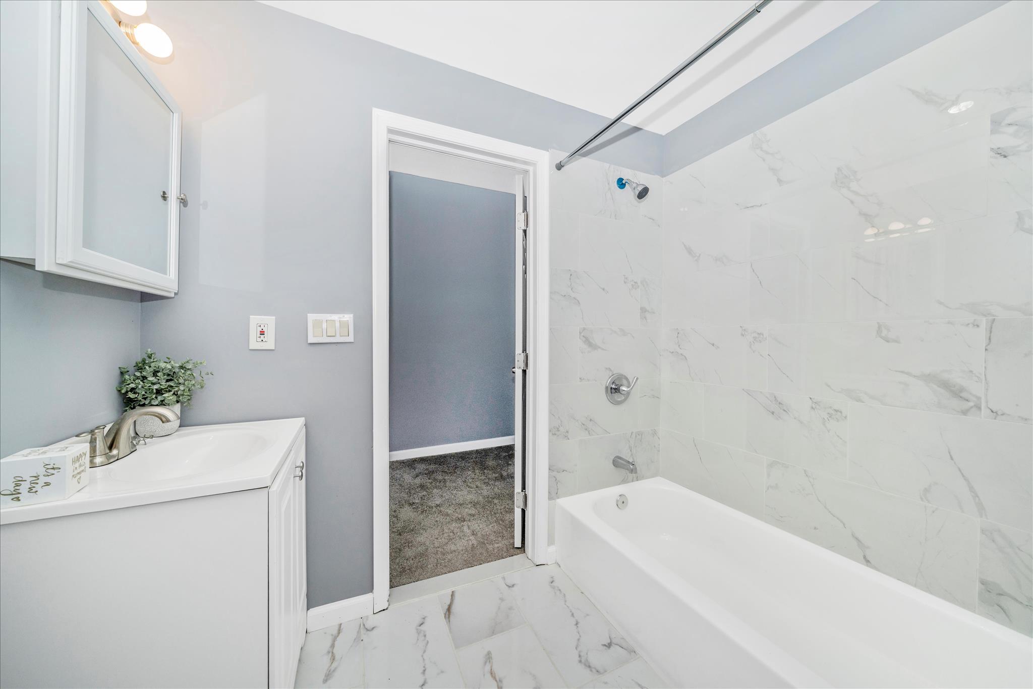 2224 W Fayette St Property Photo 14