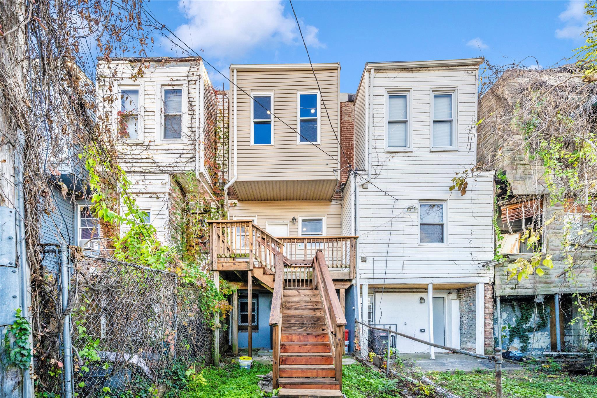2224 W Fayette St Property Photo 19