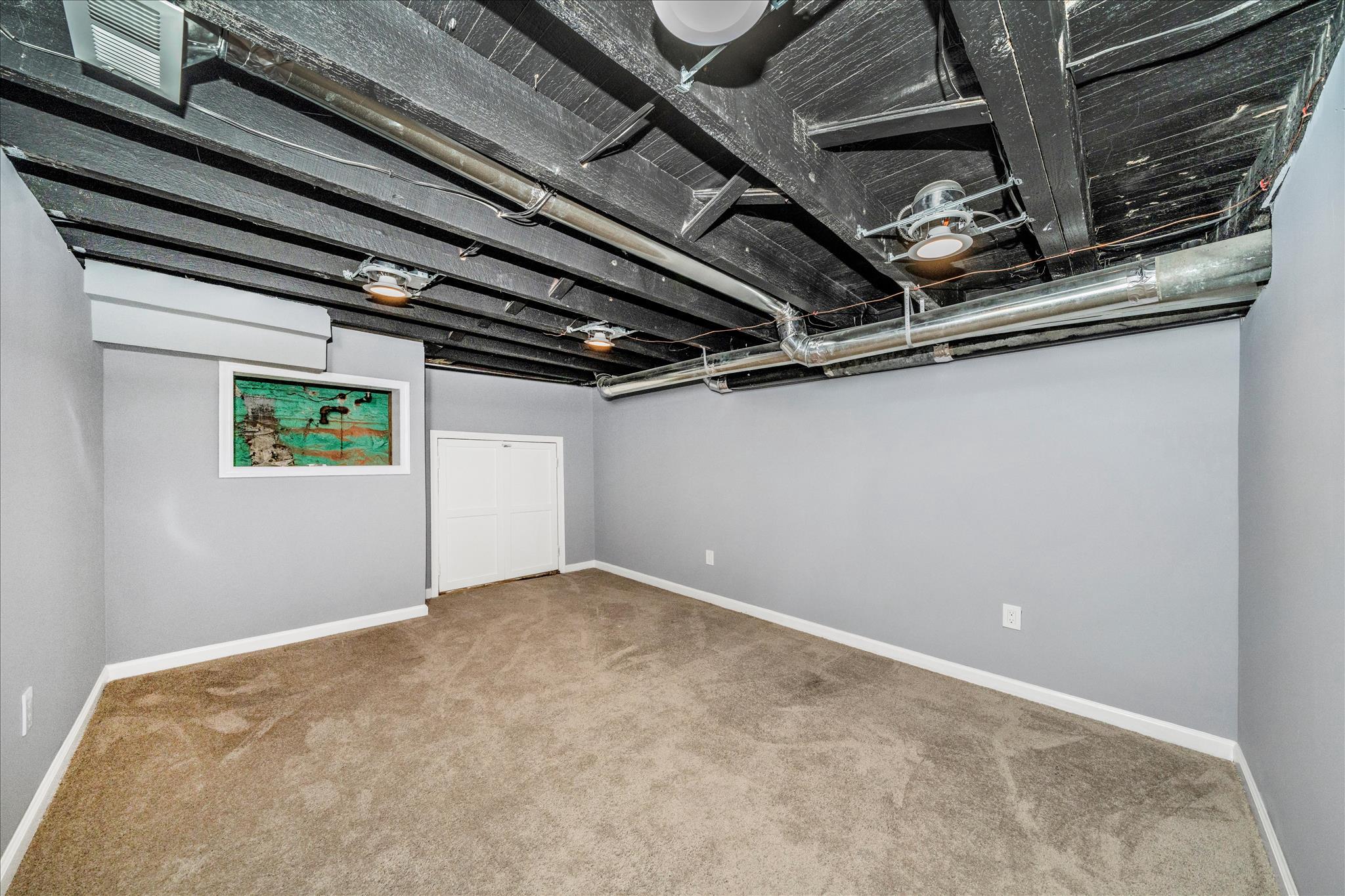 2224 W Fayette St Property Photo 26