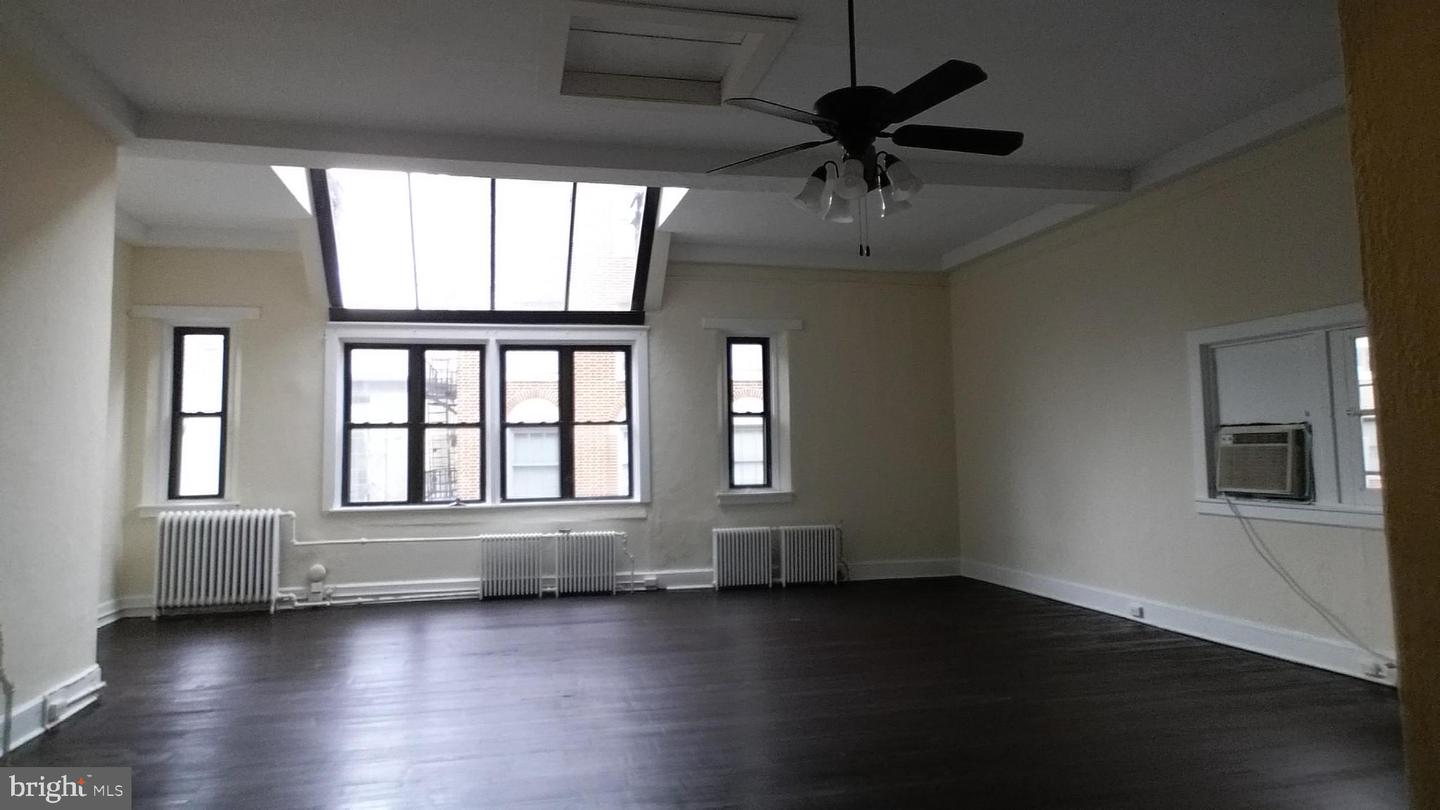 18 W Franklin St Property Photo 50