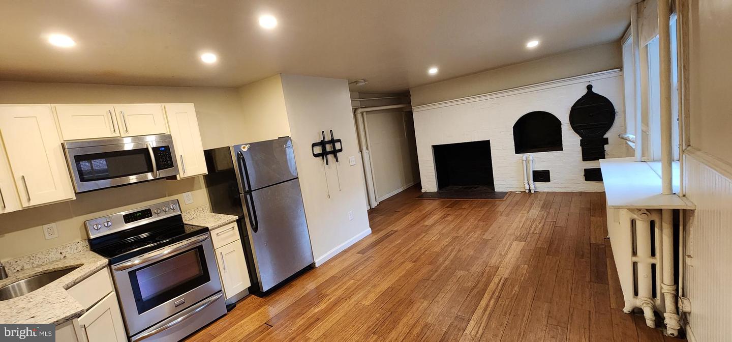 18 W Franklin St Property Photo 55