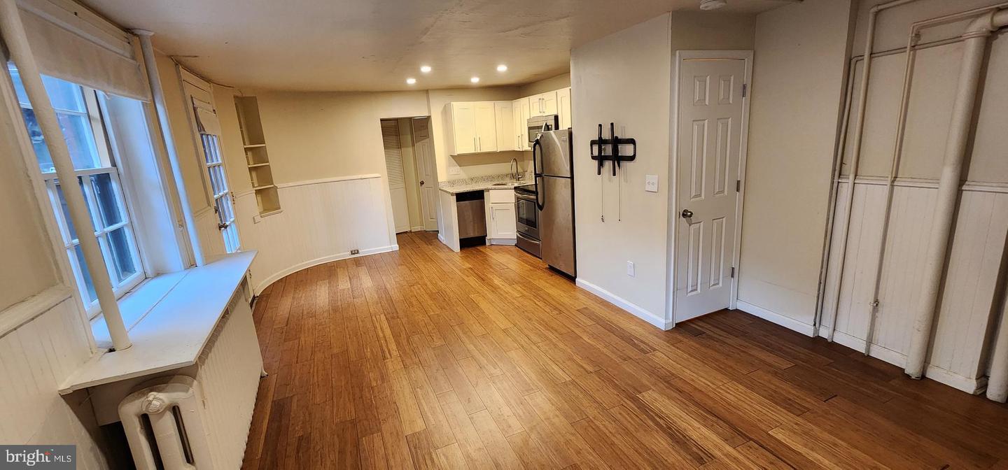 18 W Franklin St Property Photo 56