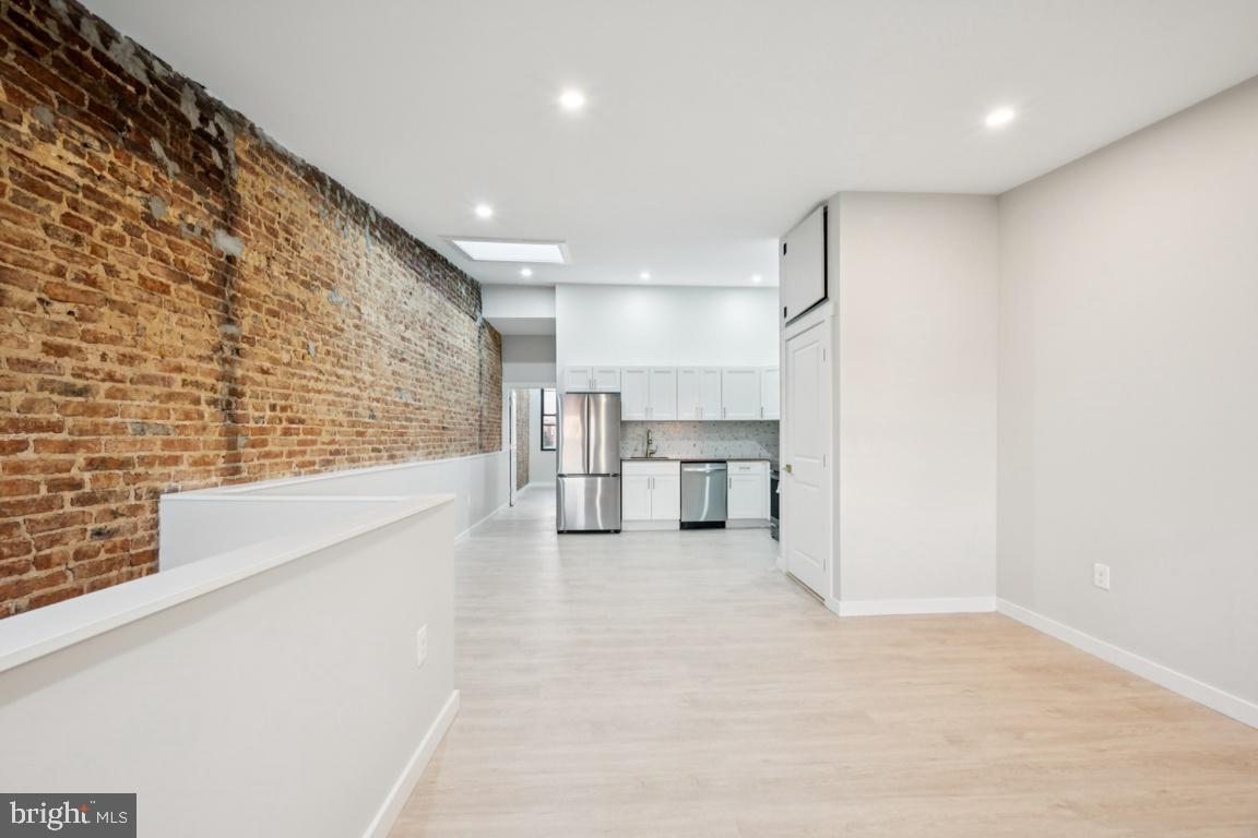 2416 N Charles St Property Photo 1