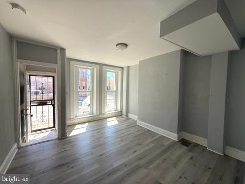1718 Lorman St Property Photo 2
