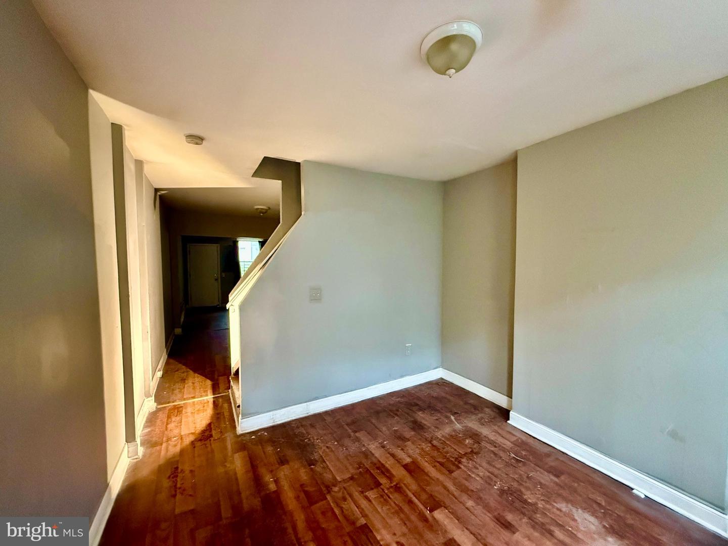 2023 Etting St Property Photo 2