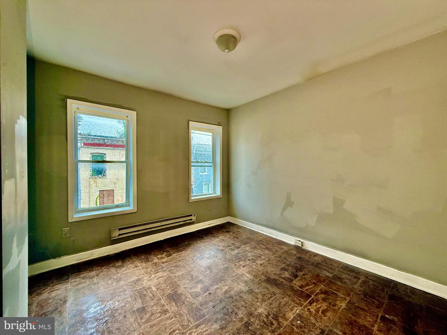 2023 Etting St Property Photo 7